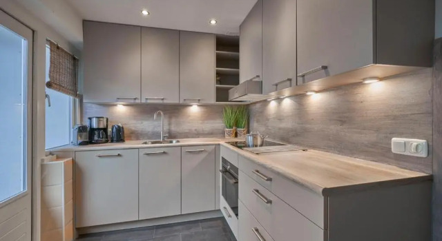 Апартаменты с 3 комнатами с видом на море Apartments Four Seasons Voorstraat