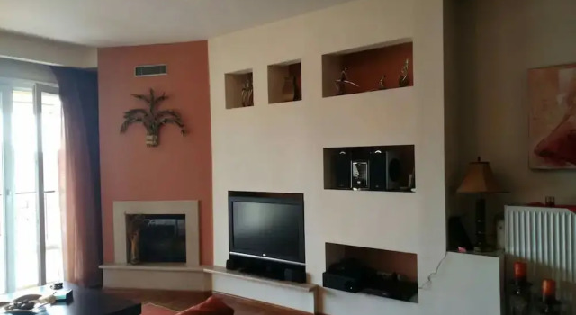 City Center Apartment With Mountain View, Book Apartment  