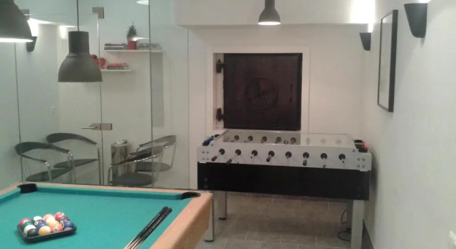 Апартаменты Superior Bomb Shelter apartment