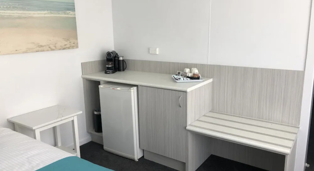 Номер Standard с 2 комнатами с видом на воду Araluen Motor Lodge