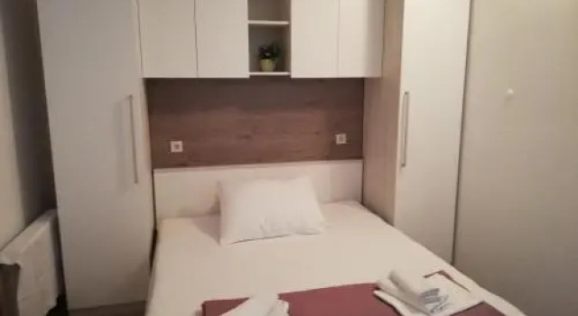 Apartmani Roko, Rezerwuj Hotel Hotele w Split-Dalmatia County z parkingiem, Parking