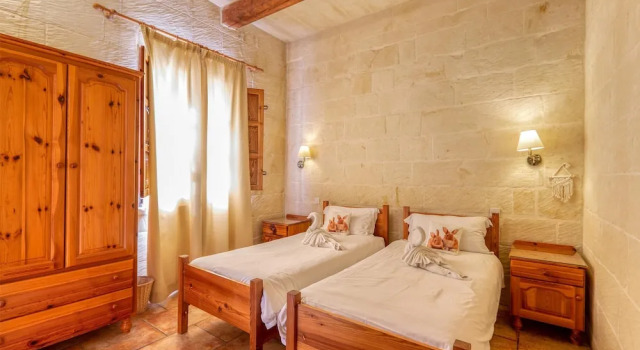 Ta'leli Pool Farmhouse in Gozo