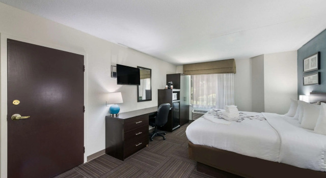 Двухместный люкс Sleep Inn & Suites Chesapeake - Portsmouth