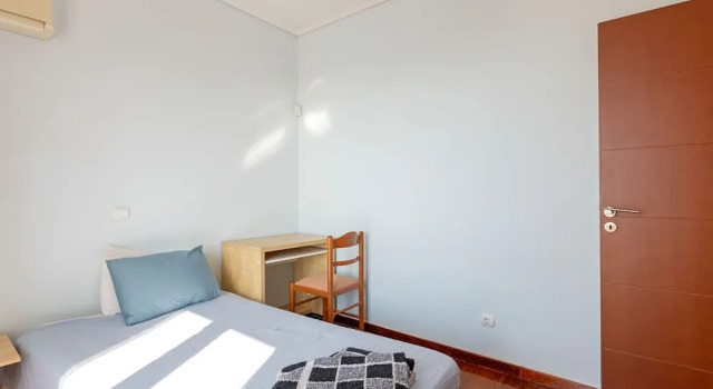 Lovely Family Holiday Home in Saronida Attikis near Beach