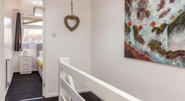 4 Bedrooms Cosy Family Home, Super-Fast Wi-Fi, Free Parking, The Saddlers Gateway, Забронировать Отель Уолсолл Уэст-Мидлендс, рядом с Walsall Healthcare NHS Trust