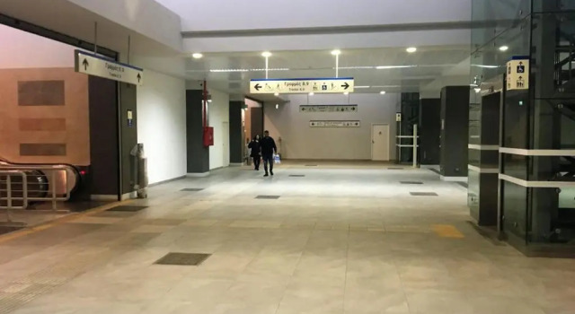 70m2 apartment 4 mins from Athens central station!, Забронировать Апартаменты/квартира Отели Афины с парковкой, рядом с Омония, Парковка