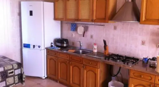 Guesthouse on Krasnozelenykh 32, Забронировать Отель Отели Побережья Анапы с парковкой, Парковка