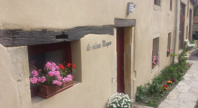 Les Chambres d'Hotes - Le Vieux Nayeu, Rezervovat Hotel Hotely v Lotrinsko se snídaní, Snídaně