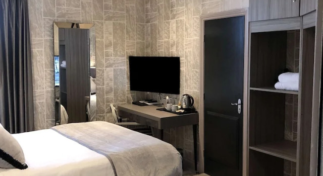 Четырёхместный номер Standard The Eccleston Hotel; BW Signature Collection