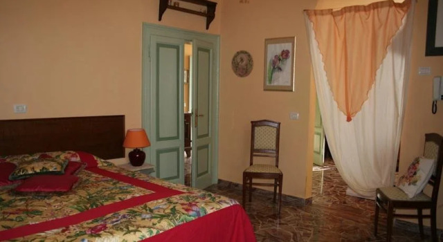 L'Acero Rosso, Book Hotel Trescore Balneario 