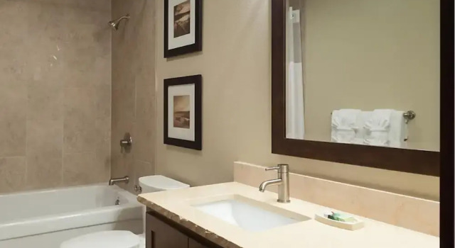 Четырёхместный люкс с 2 комнатами Hilton Grand Vacation Club Paradise Point Hollister