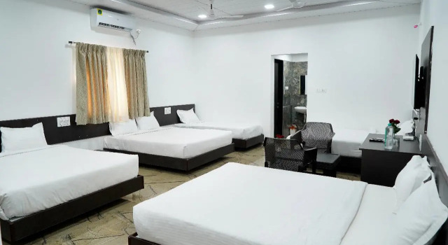Fintastic Beach Resort, Забронировать Курортный отель Отели штата Махараштры 3 звезды, 3*