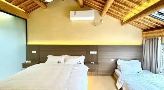 Люкс Deluxe Cun Yin Mountain Residence Homestay