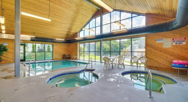 Апартаменты Indoor & Outdoor Pool Access! Condo 3 Mi to Gsmnp