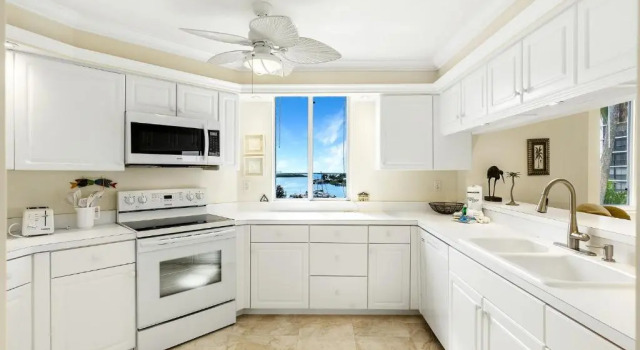 Ocean Harbor 502B, Забронировать Отель Отели Fort Myers Area с бассейном, Бассейн