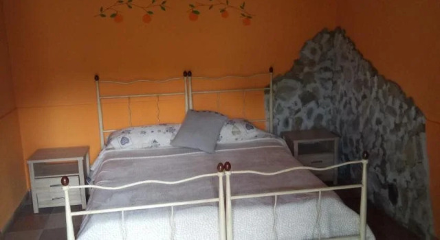 agriturismo valle alcantara, Забронировать Отель Мотта-Камастра Этна, рядом с Гольф-клуб Il Picciolo
