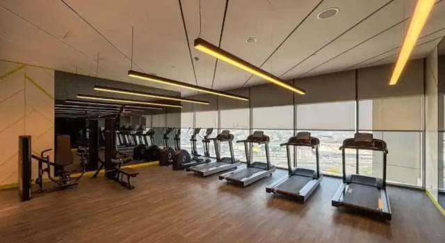 Апартаменты 2BR Near Downtown w Balcony Pool Canal Views