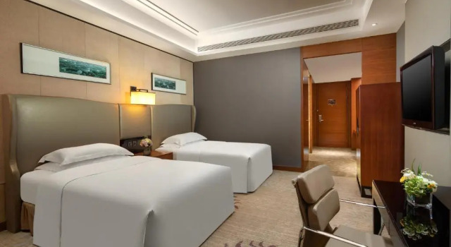 Номер Standard Crowne Plaza Huizhou by IHG