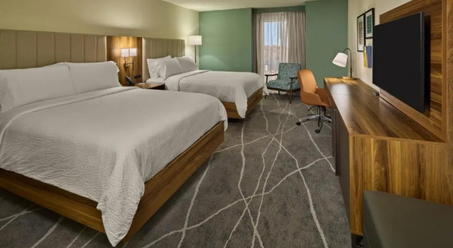 Четырёхместный номер Standard Holiday Inn Express & Suites Charleston DWTN - Medical CTR by IHG