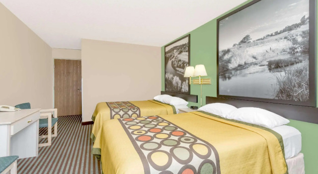 Четырёхместный номер Standard Mid Rest Inn Lexington NE I-80