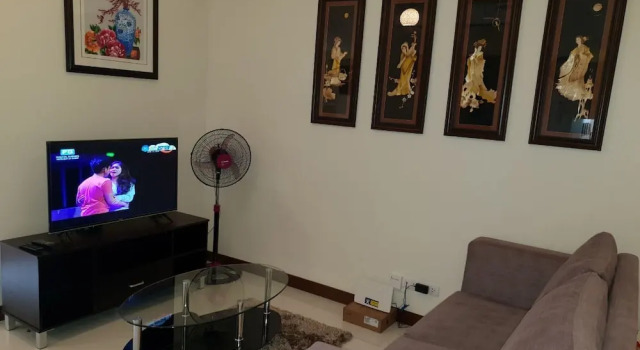2 Bedroom Modern Resort Amenities, Rezervasyon Tatil Köyü Pasig havuzlu oteller, Yüzme Havuzu