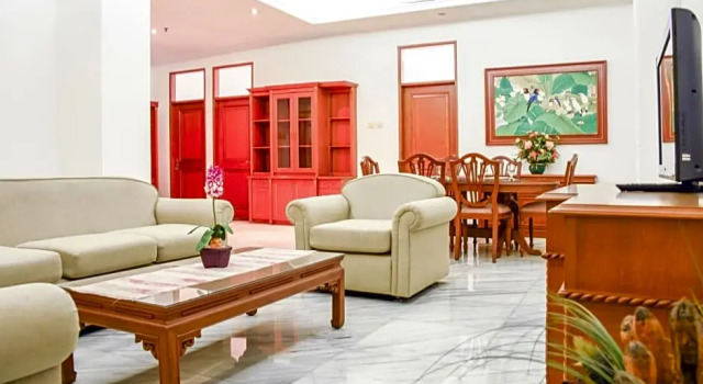 Апартаменты Pejaten Indah Apartment