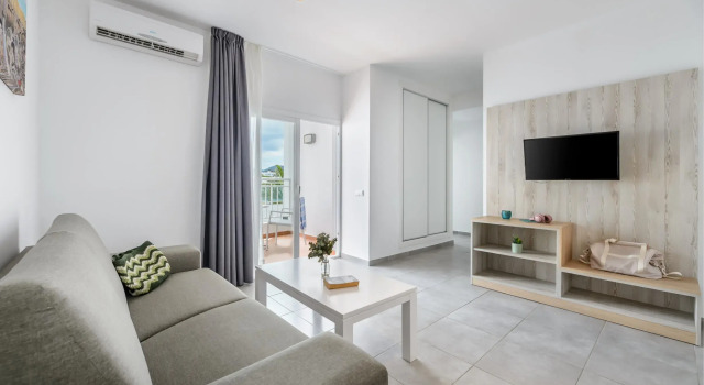 Aparthotel Vibra Club Maritim, Book Hotel Hotels in Ibiza with a Pool, Swimming Pool