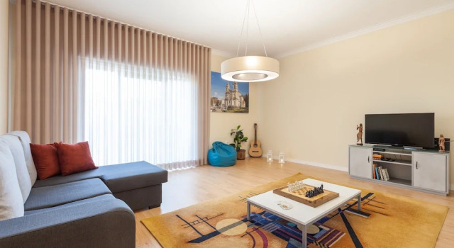 Feel at Home - Private Parking, Забронировать Отель Бизнес-отели Браги, 4* 5*