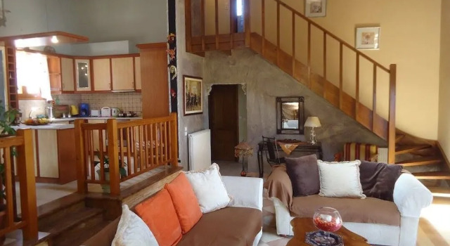 Traditional Villa Gardenia in Skiathos, Забронировать Вилла Отели Скиатос с парковкой, Парковка