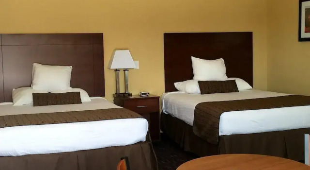 Southern Inns And Suites now offering RV Spaces for rent, Reserva ahora Hotel Yorktown Texas