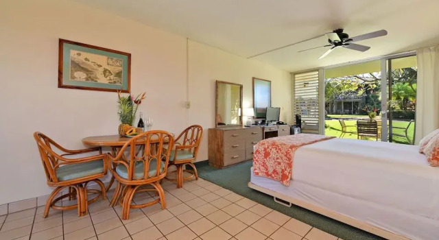 Napili Shores C116 by RedAwning