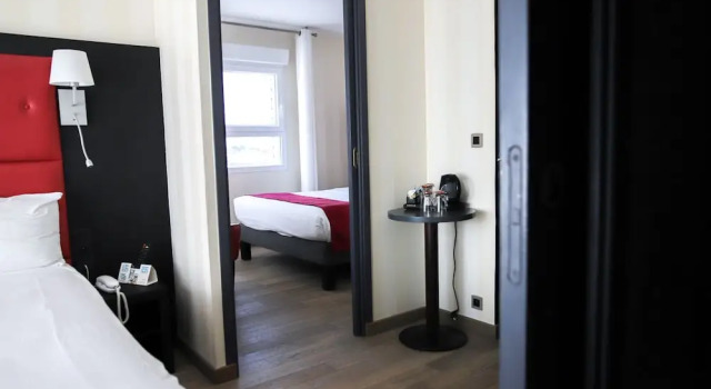 Семейный номер Standard Logis Hôtel Saint Guirec Et De La Plage