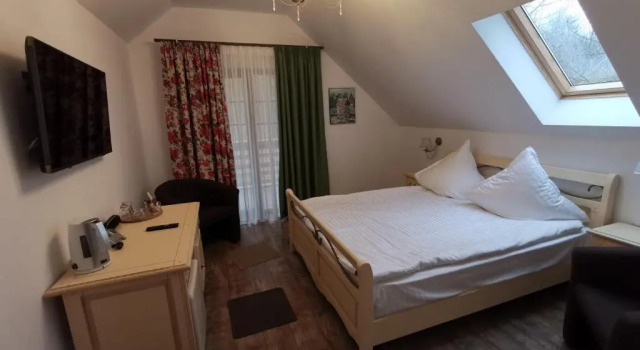 Balkonlu Standart oda Provence Suceava