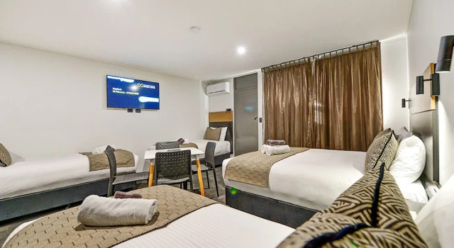 Семейный номер Standard с видом на парк CBD Motor Inn