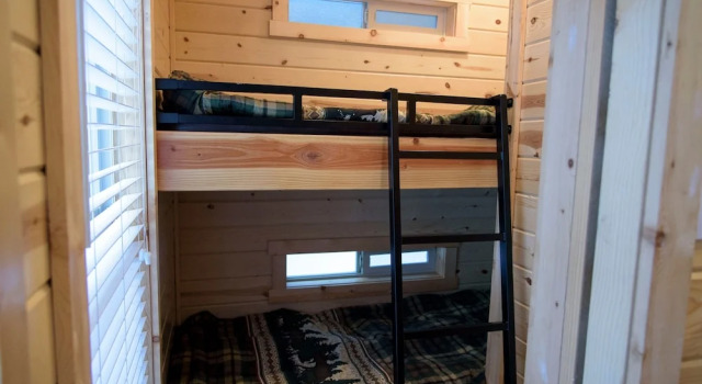 Коттедж с 2 комнатами с балконом Leavenworth RV Campground