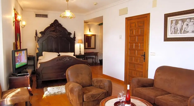Полулюкс Standard Hotel Merindad de Olite