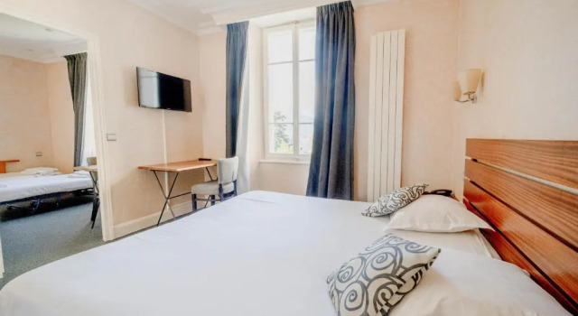 Полулюкс Hotel du Lac