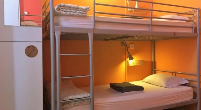 Кровать в общем номере Porto Wine Hostel