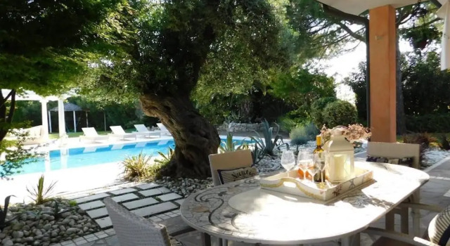 Wonderful Villa With Pool on Albarella