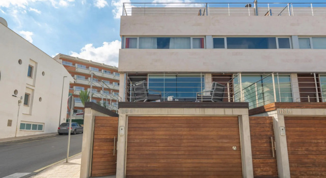 Luna In Mallorca With 3 Bedrooms And 4 Bathrooms