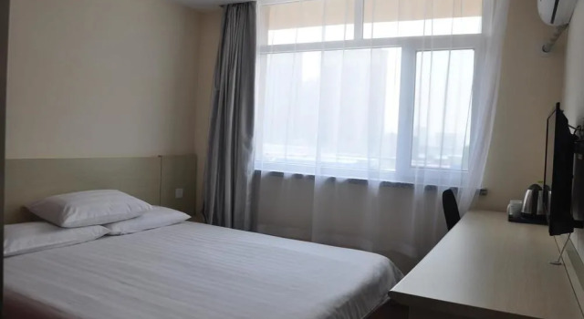Hanting Express Qinhuangdao Railway Station East, Book Hotel Haigang District 