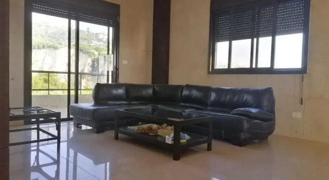 Quiet Comfy and Epic Seaview