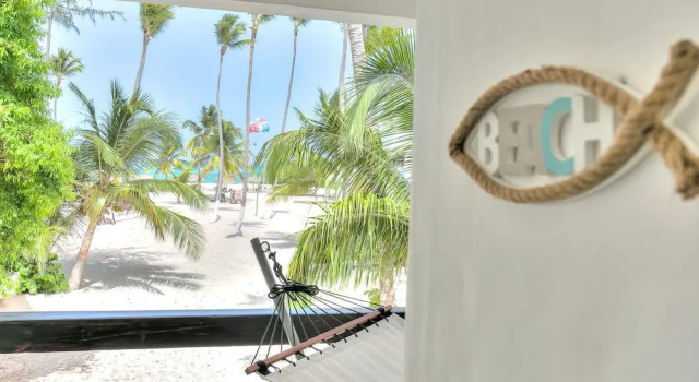 Scenic Oceanfront Apartment With a Walking Distance to the Beach, Prenota Appartamento Bávaro Punta Cana