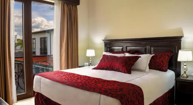 Одноместный номер Standard Barolo Hotel