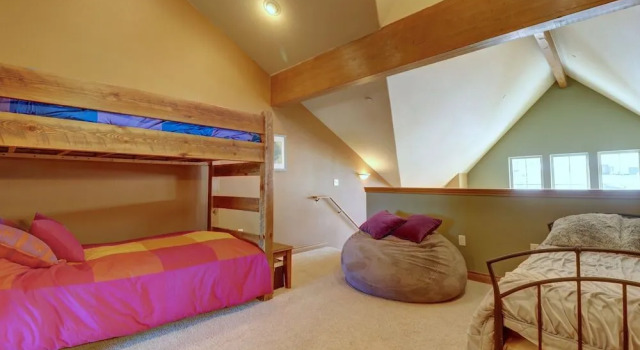 E8 Drake Landing 2br + Loft 2 Bedroom Condo by RedAwning, Забронировать Апартаменты/квартира Отели Roosevelt National Forest с парковкой, Парковка