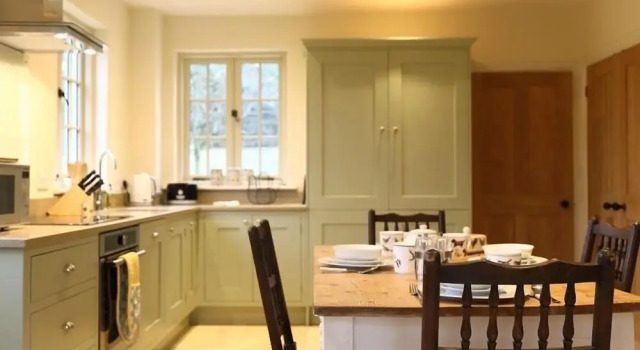 The Henhouse, TETBURY, Забронировать Дом для отпуска Тетбери Котсуолд