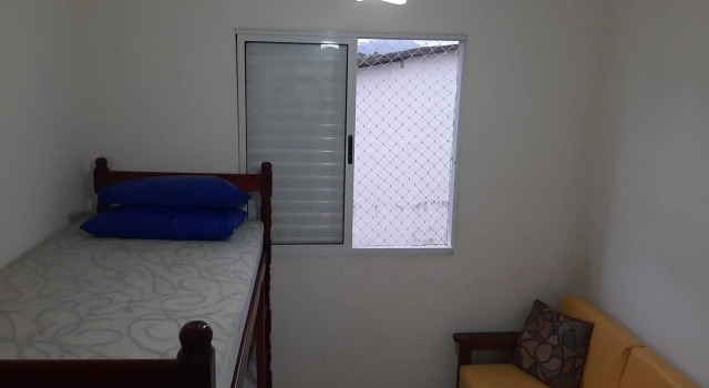 Apto Praia Ubatuba 2 Quartos 2 TVs Internet 400mb Completo e Equipado!