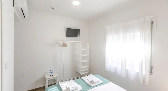LovelyStay - 1st A Mirante, Забронировать Отель Порту Регион Порту, рядом с Lapa Metro Station