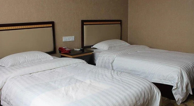 China Rushan Champs Elysees Hotel, Забронировать Отель Бизнес-отели Шаньдун, 4* 5*