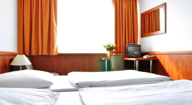 Standard Dreier Zimmer Olympik Tristar